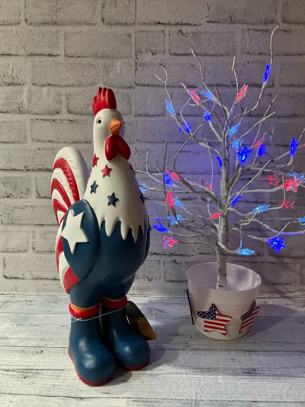 WILLIAMSTOWN HOME 16in Stars And Stripes Rooster Decor